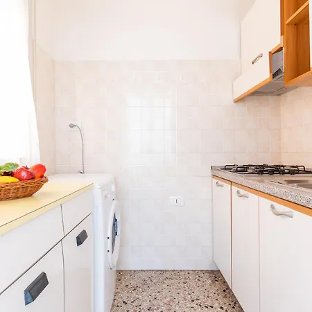 Zenith Apartment *