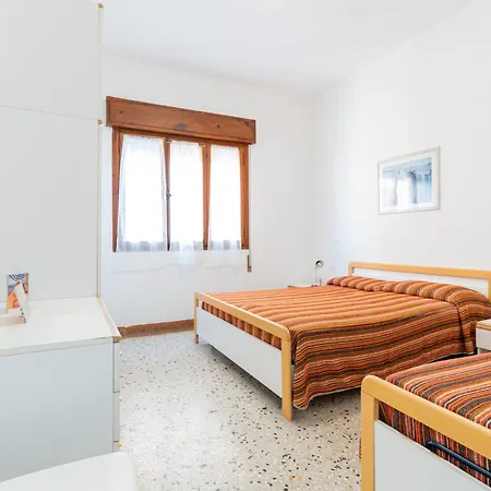 Zenith Apartment *