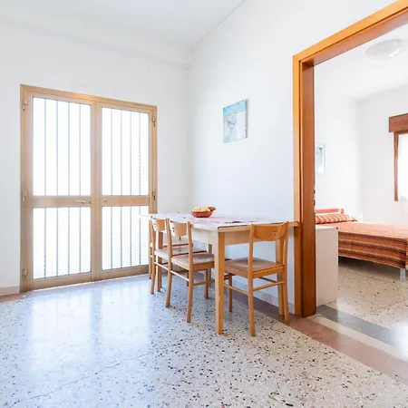 Zenith Apartment *